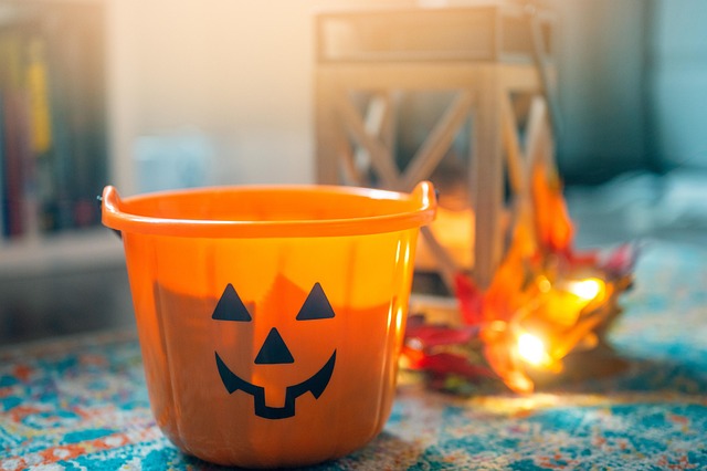 Hiawatha Halloween Carnival